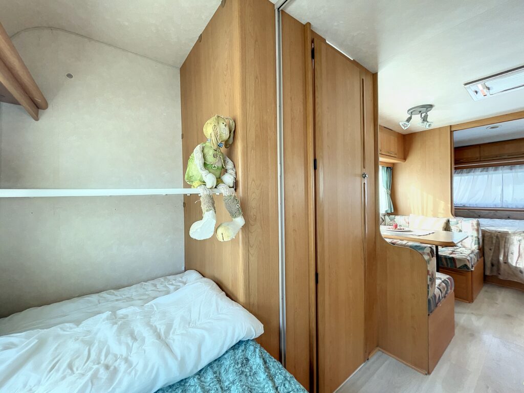 Discovery-1639472455_1639822124_22164_4bed0a9