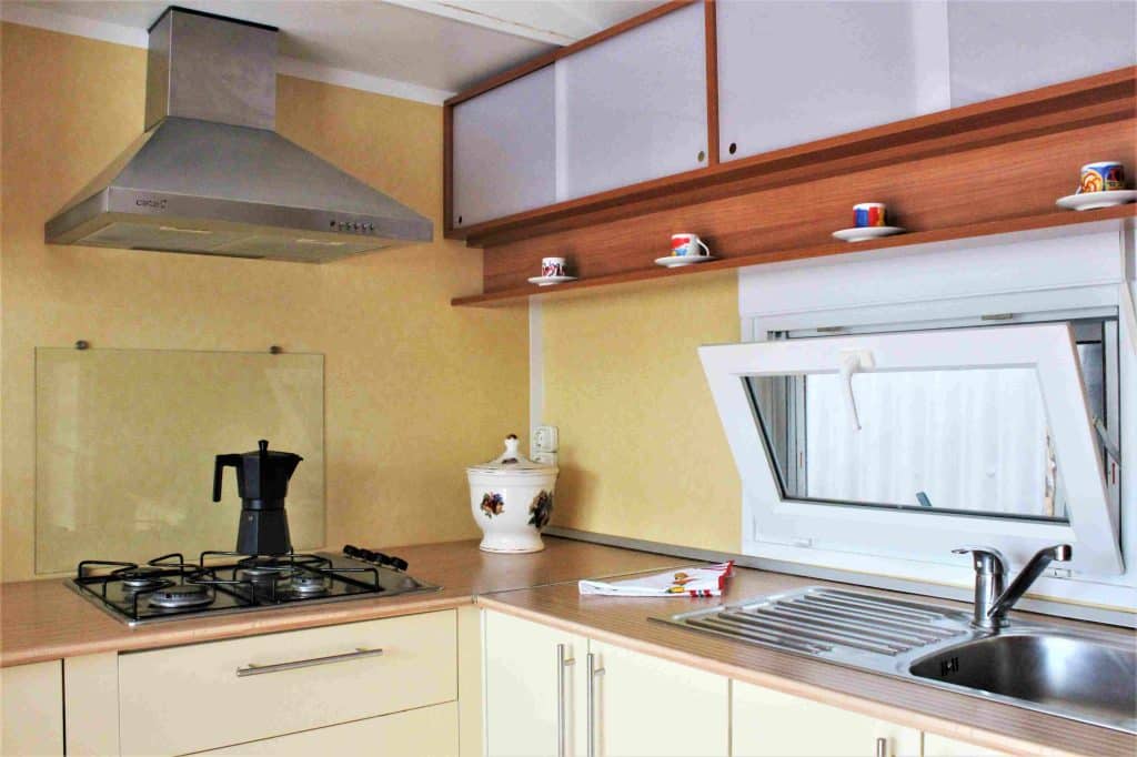 mobil home sun roller 16
