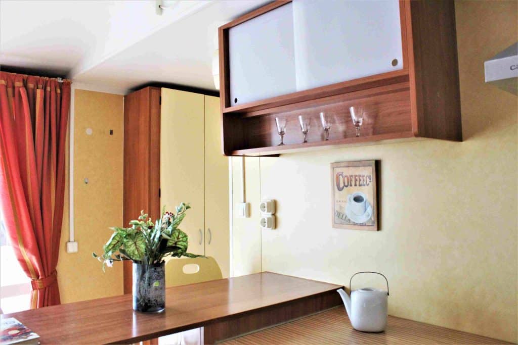 mobil home sun roller 17