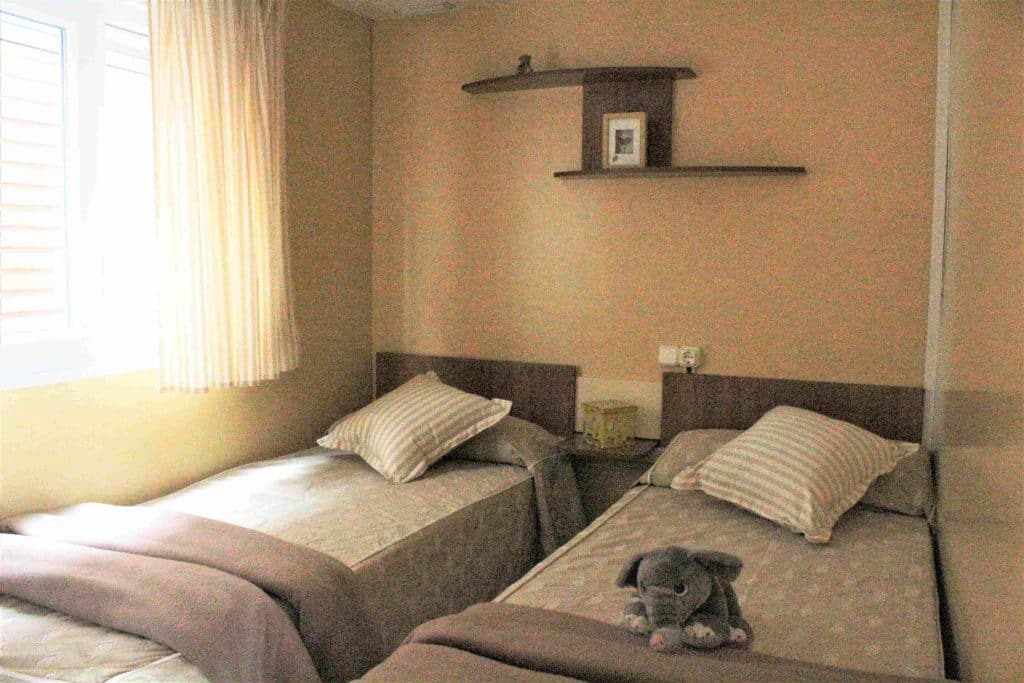 mobil home sun roller 23