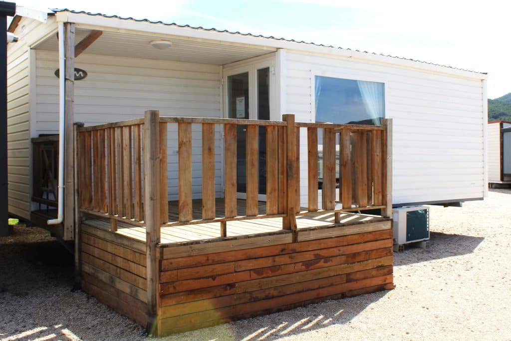 mobil home con terraza