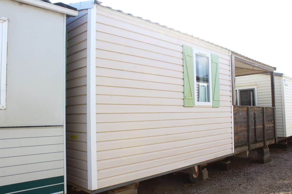 mobil home con terraza 2