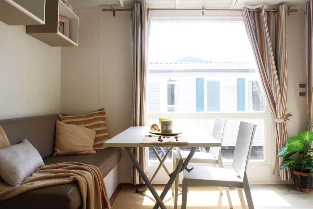 mobilhome con porche irm 3