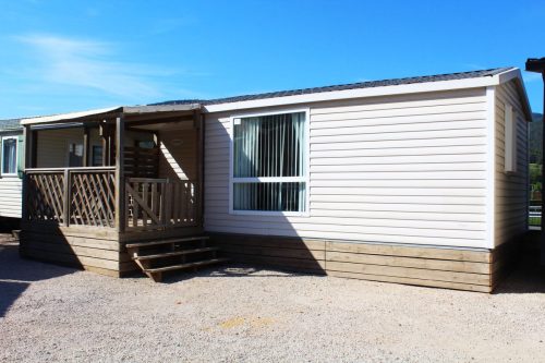 mobil-home-con-porche-en-madera-loggia-1