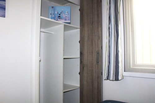 mobil-home-con-porche-en-madera-loggia-26