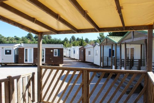 mobil-home-con-porche-en-madera-loggia-5