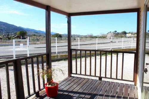casa-movil-con-porche-6
